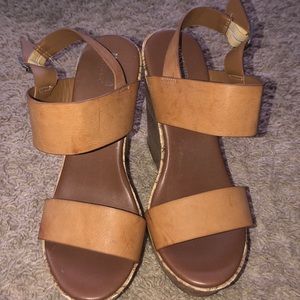 brown wedges